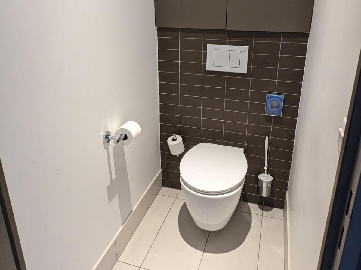 Disneyland Deluxe Flat, Outside Pool, Climatisation, 1 Min To Disney Parks Serris Esterno foto