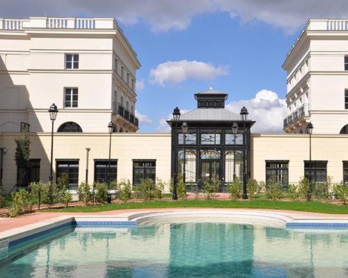 Disneyland Deluxe Flat, Outside Pool, Climatisation, 1 Min To Disney Parks Serris Esterno foto