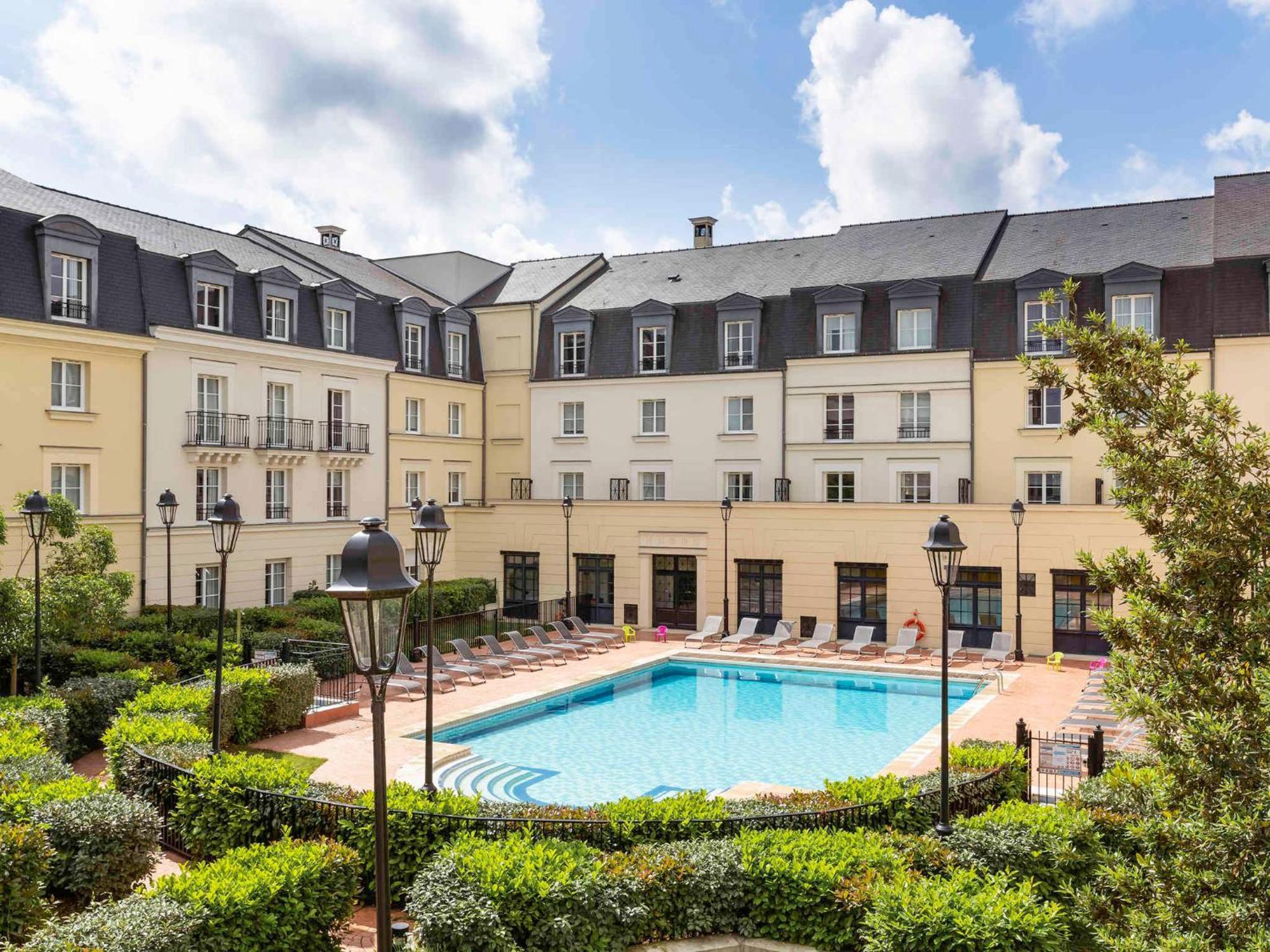 Disneyland Deluxe Flat, Outside Pool, Climatisation, 1 Min To Disney Parks Serris Esterno foto
